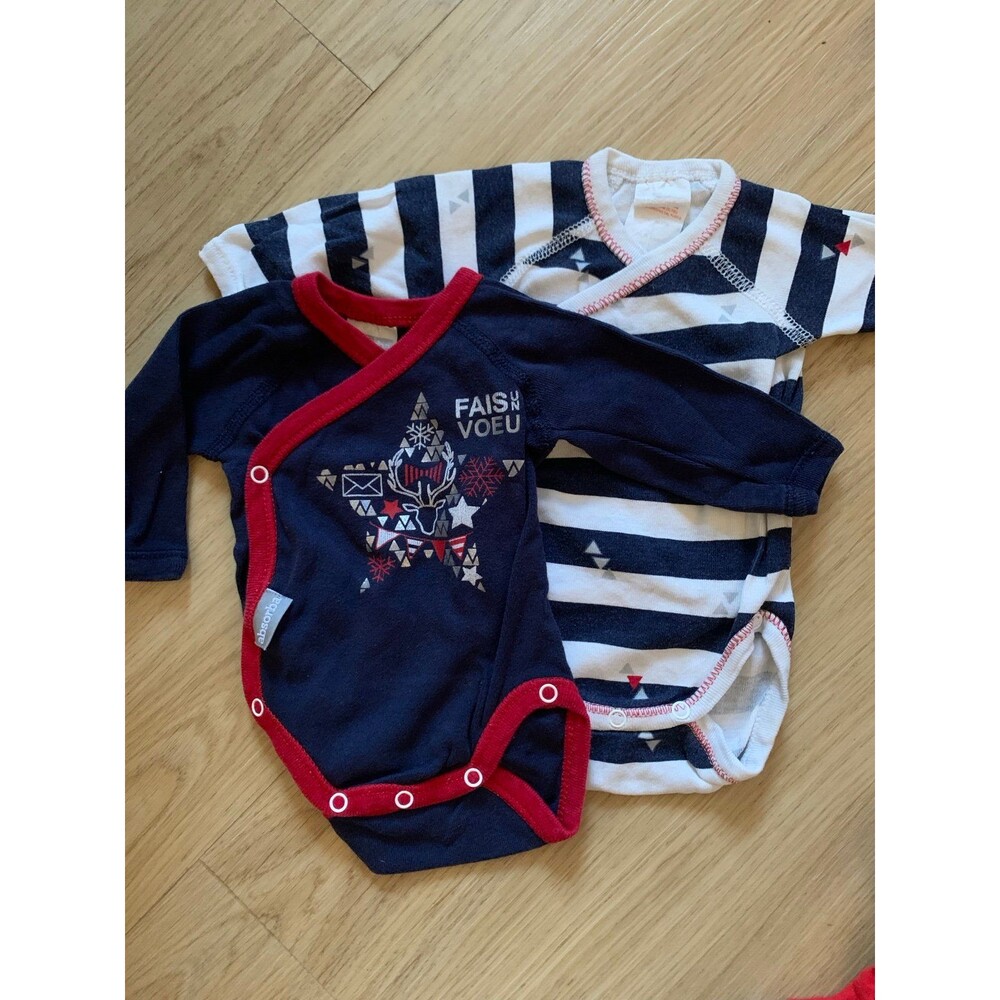 2 ABSORBA onesies 0-3M